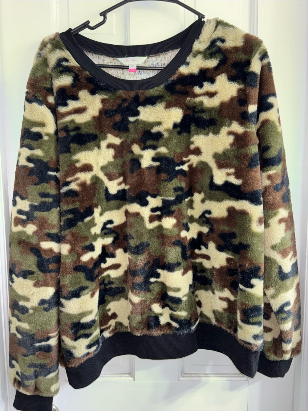 No Boundaries Camouflage Faux-Fur Crewneck Sweater - Green, Brown, Black, Cream